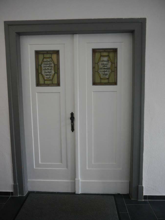 Altes Weingut Weinhaus Rebstock Apartamento Winningen Exterior foto